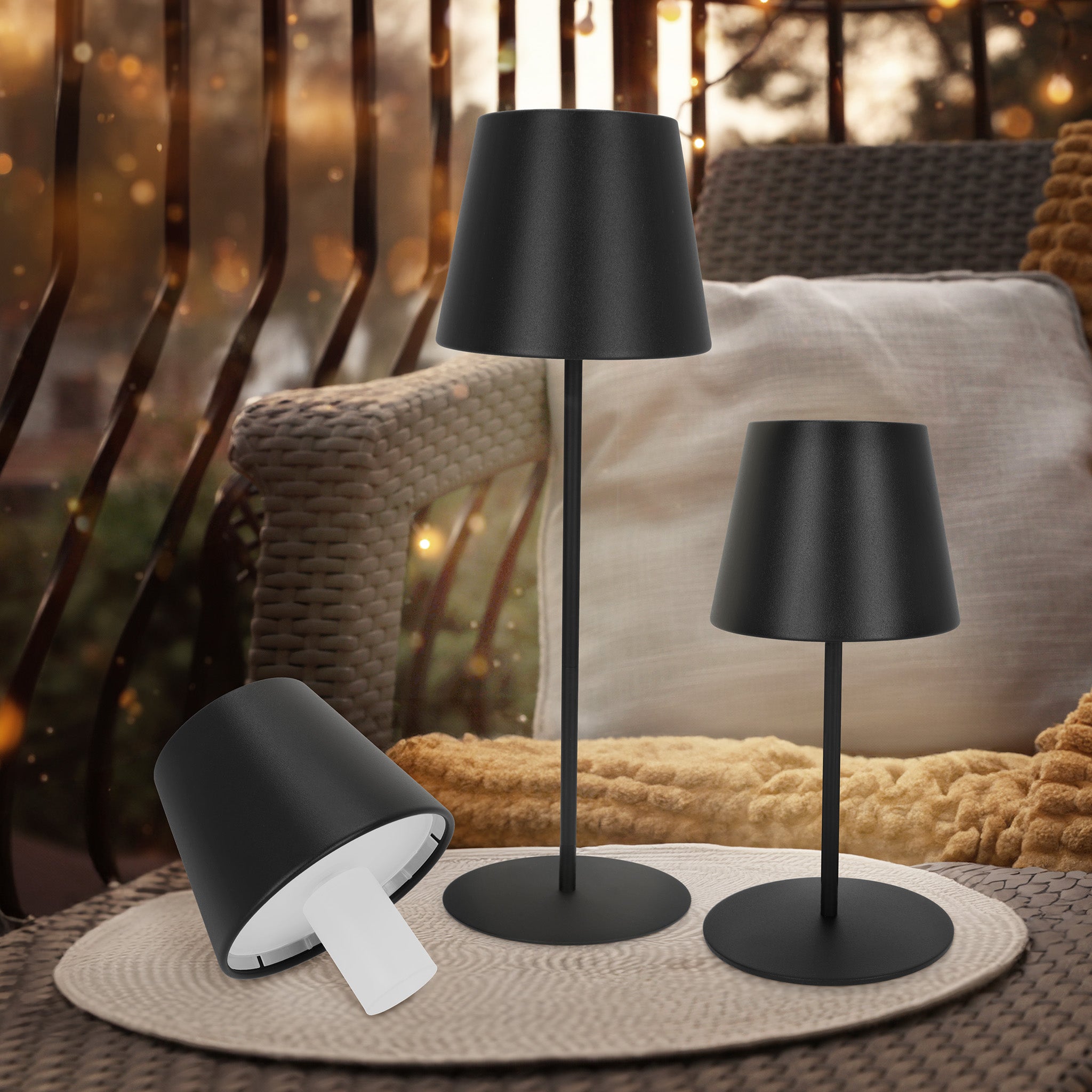 2-in-1 table/bottle lamp