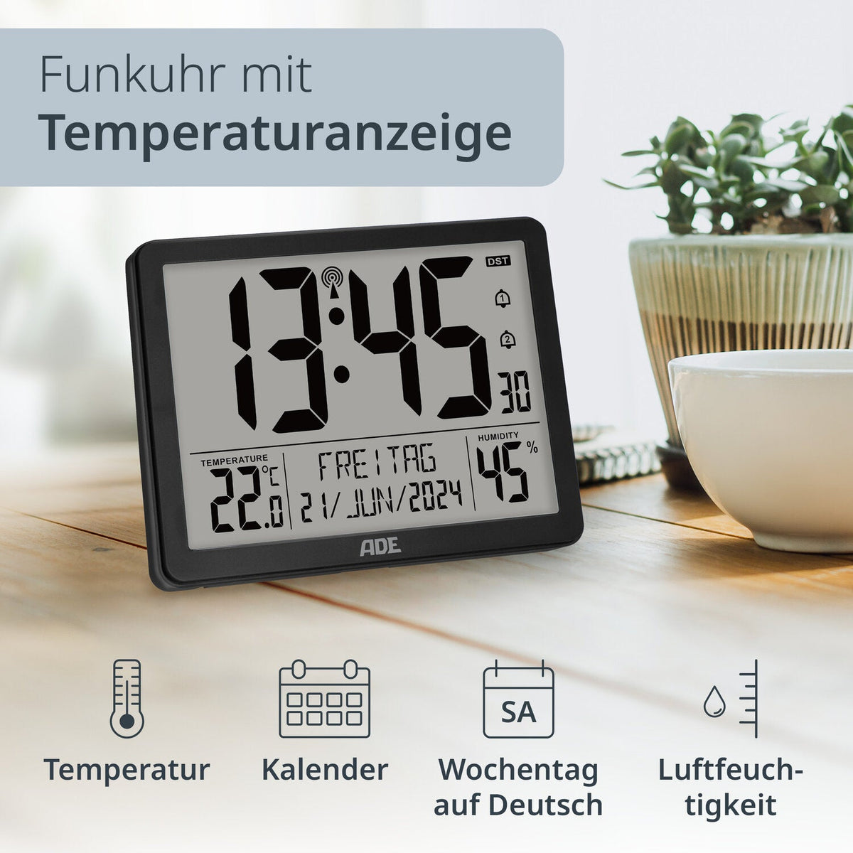 Digitale Wanduhr
