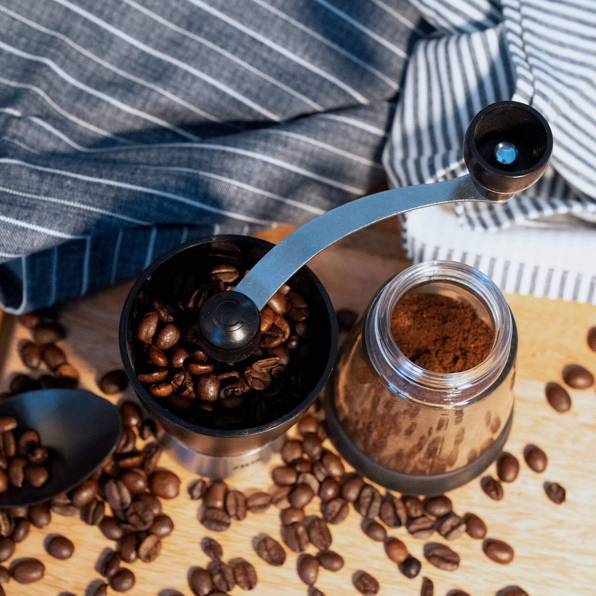 Manual coffee grinder